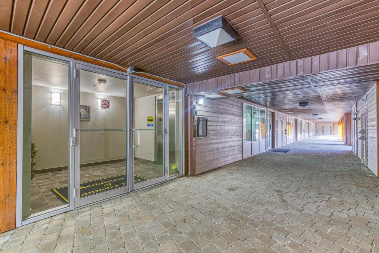 Vila The Lookout - Top Floor Corner Unit With Stunning Views Canmore Exteriér fotografie